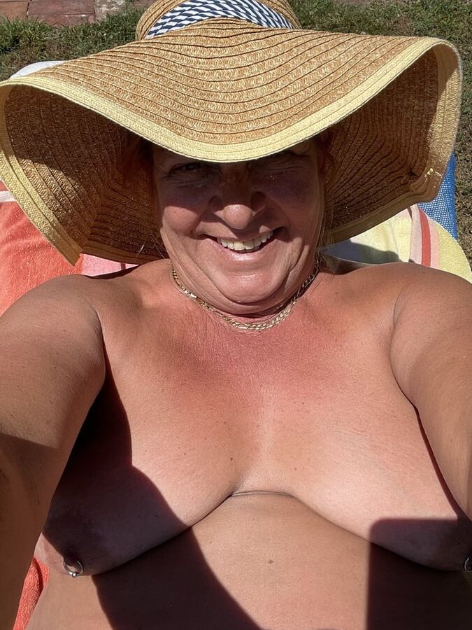 Tanning Tessa