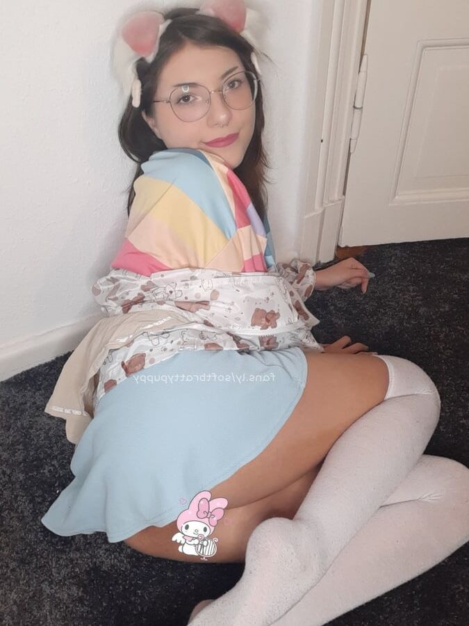 Pet play bitch