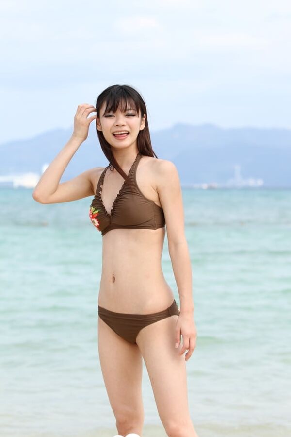 Bikini teasing turns into a hot sex session