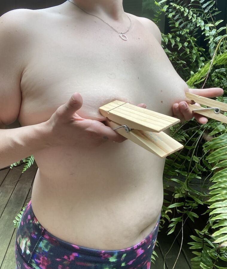 Clothespins 2022