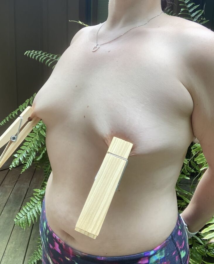 Clothespins 2022