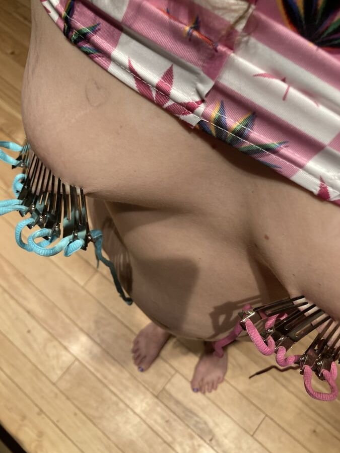 Clothespins 2022