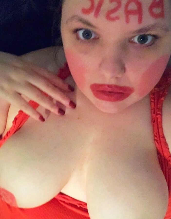 Bodywriting Pig humiliation