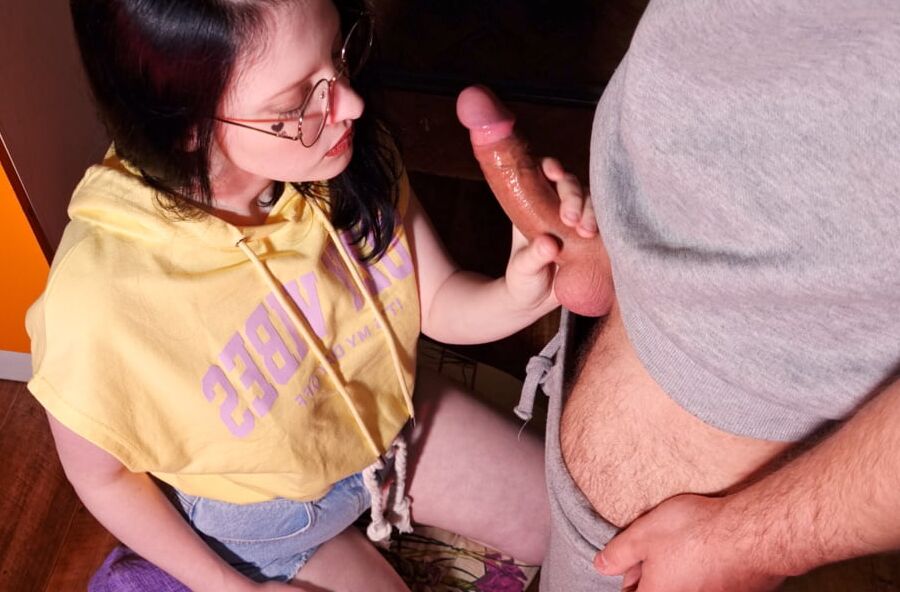 Stepfather, cum on my face just like you cum on Stepmom