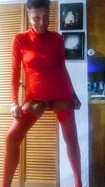 Who is the Lady in Red - cleanjean ... red lingerie that is!