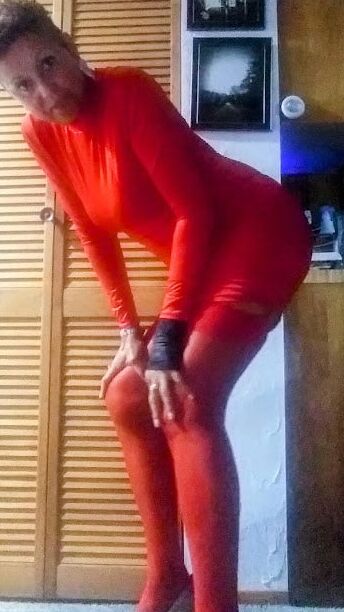 Who is the Lady in Red - cleanjean ... red lingerie that is!