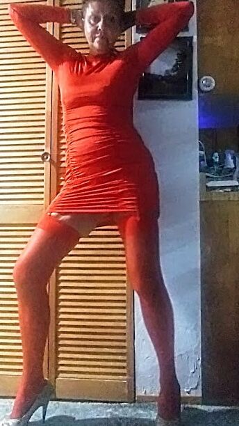 Who is the Lady in Red - cleanjean ... red lingerie that is!