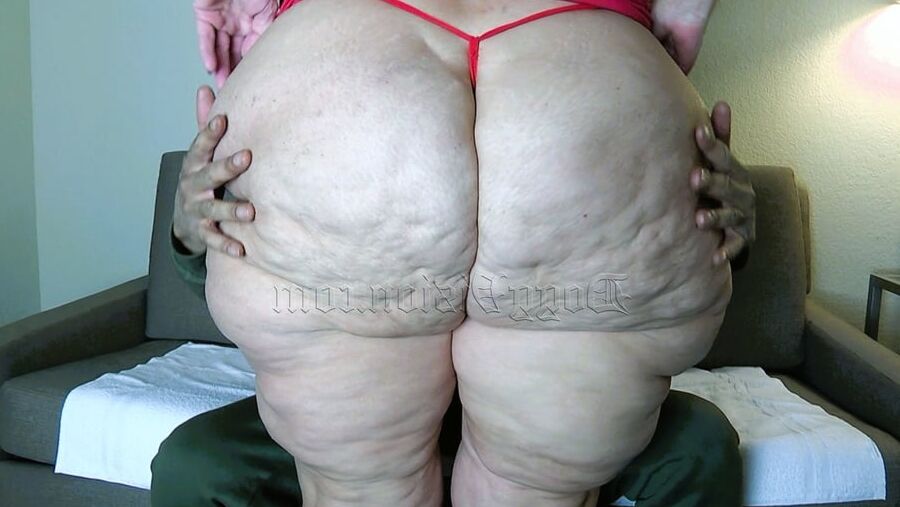 56y Squirt GILF vs 35y BBC