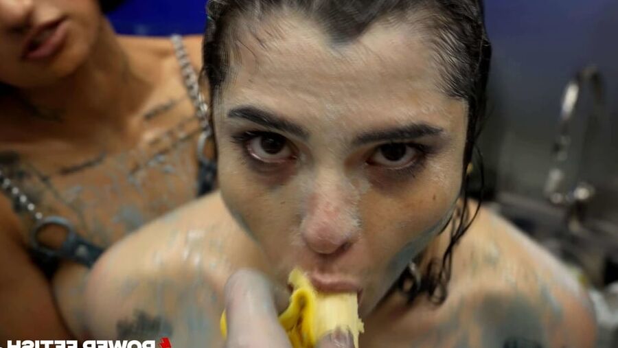 Nadja Lapiedra Extreme Fetish Performance