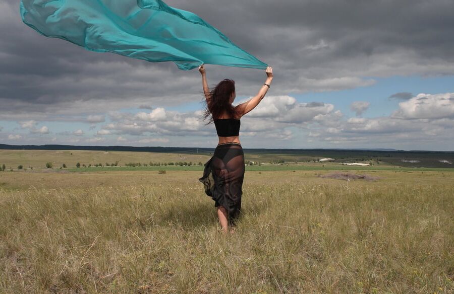 Turquoise Shavl for windly weather
