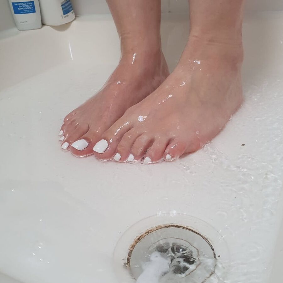 Empress Ember Feet 4