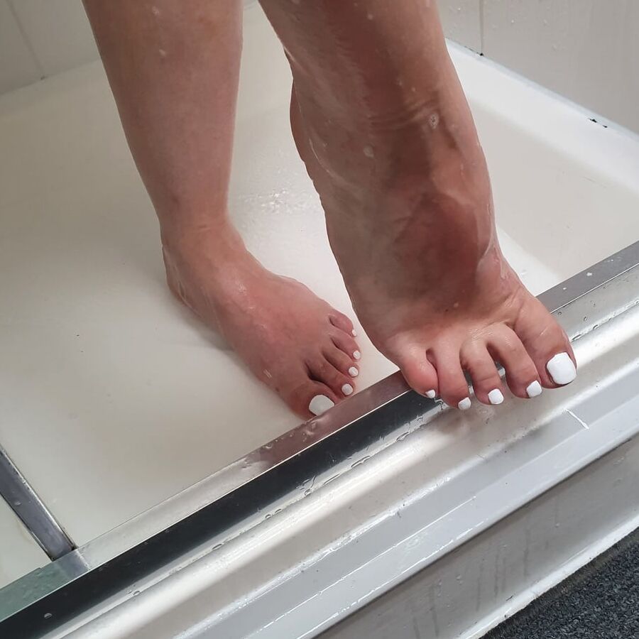 Empress Ember Feet 4