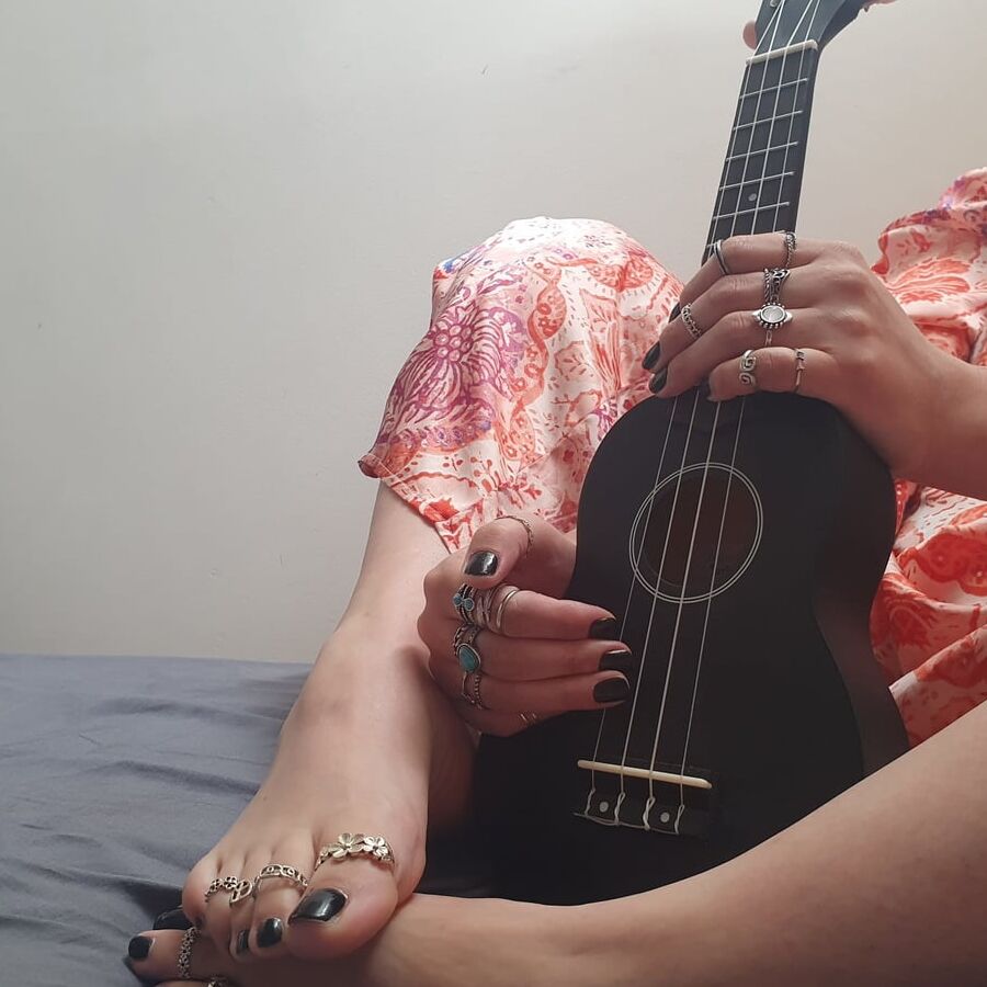 Empress Ember Feet 2