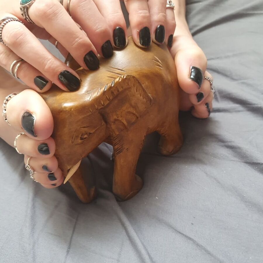 Empress Ember Feet 2