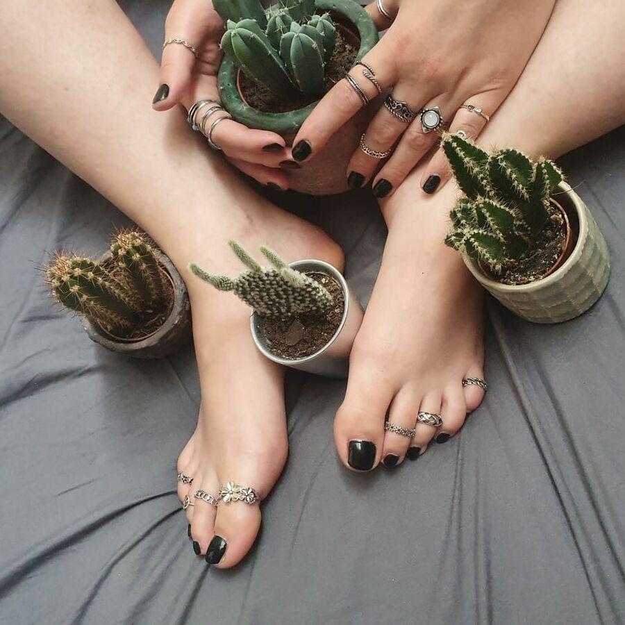Empress Ember Feet 2