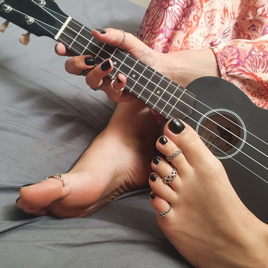 Empress Ember Feet 2