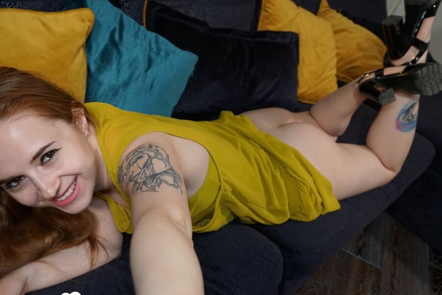 Lovely brunette teen with thick sexy thighs