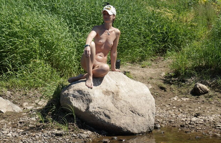 Naked on Boulder