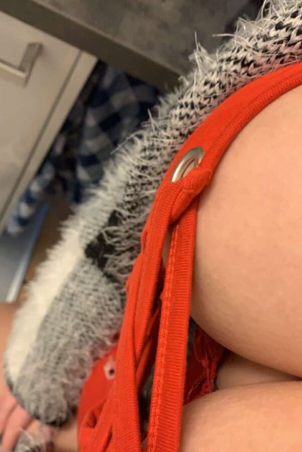 Me on Onlyfans and FapHouse