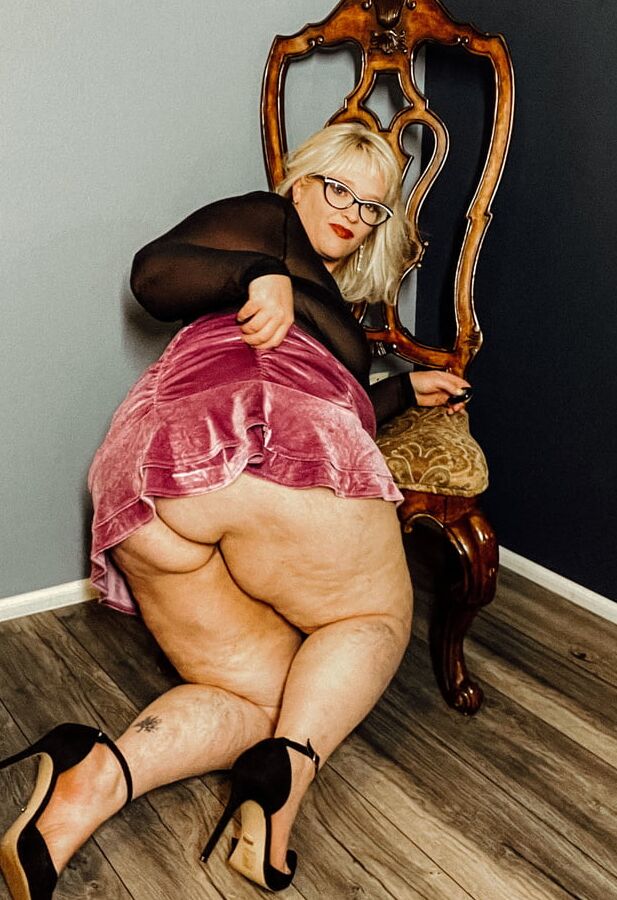 Big Butt, Fat Thighs, Milf with an attitude