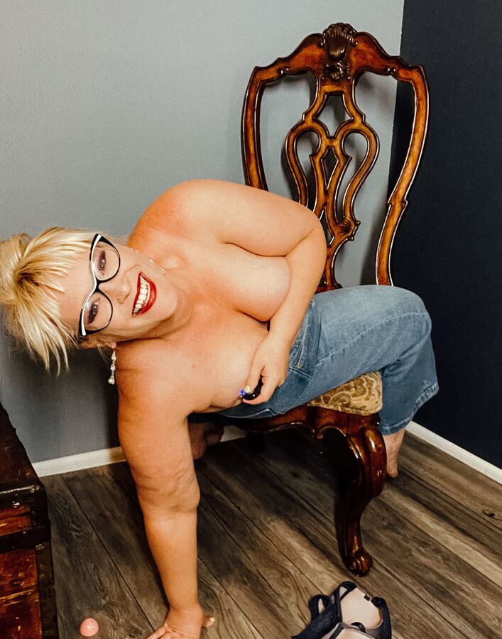 Big Butt, Fat Thighs, Milf with an attitude