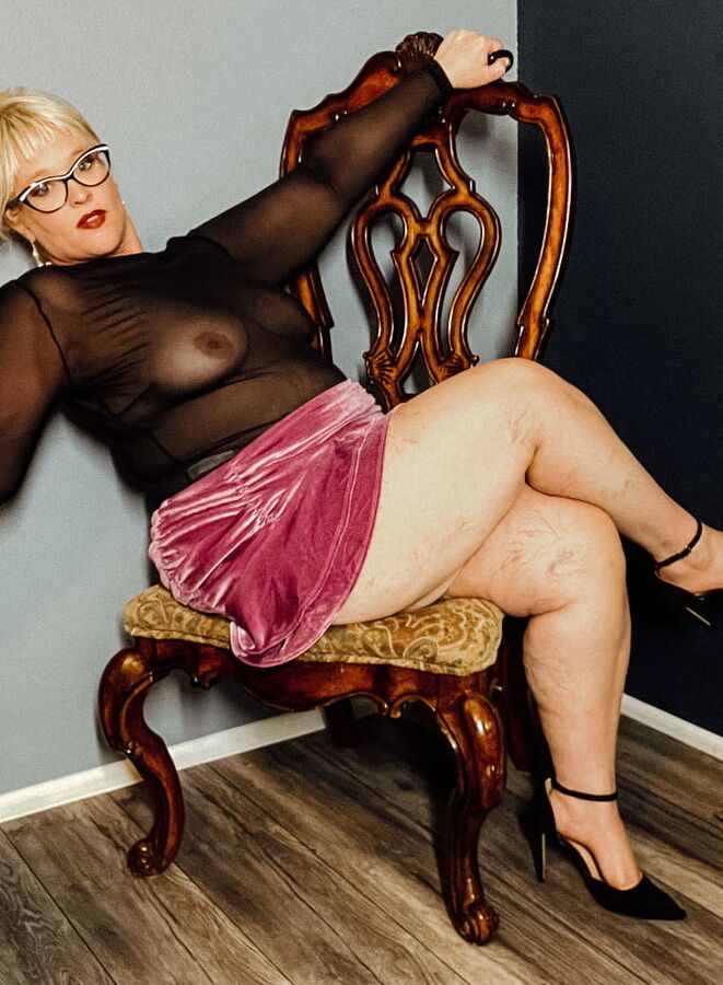 Big Butt, Fat Thighs, Milf with an attitude