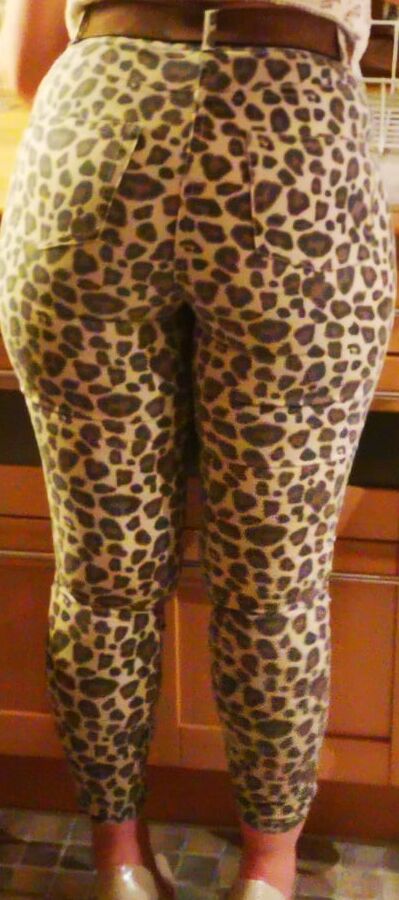 Me in leopard leggins