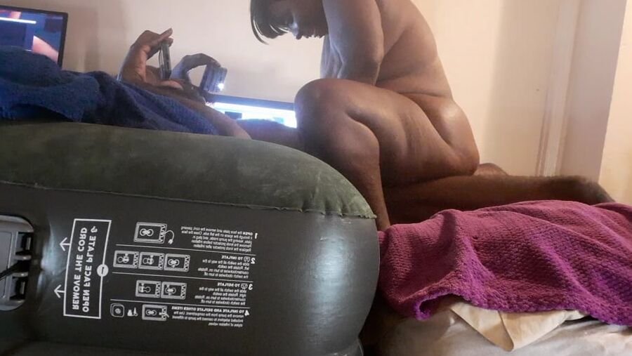 Big Booty Ebony Mom