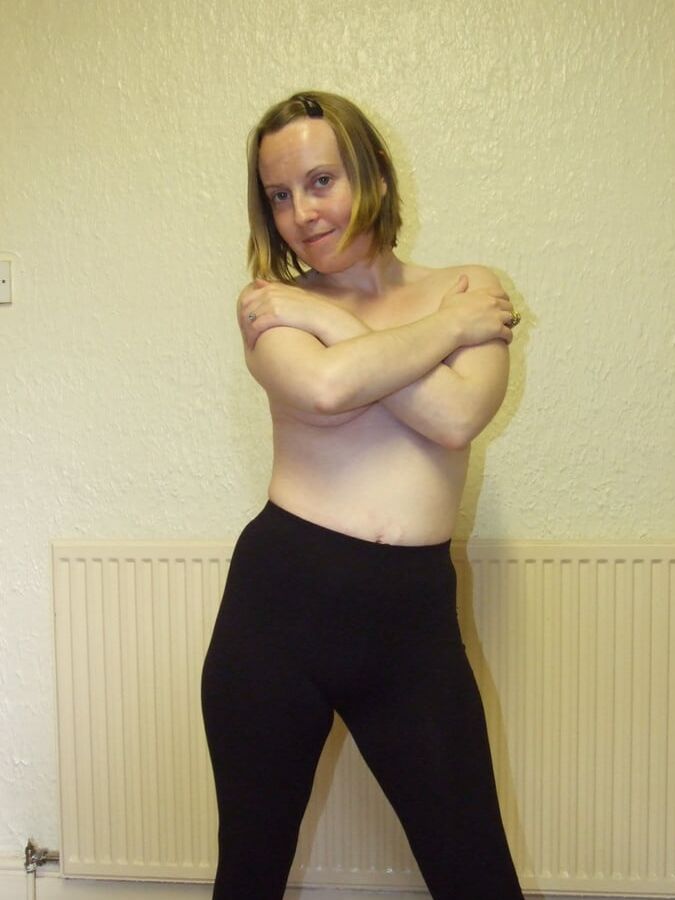 Young Blonde wife in Leggings