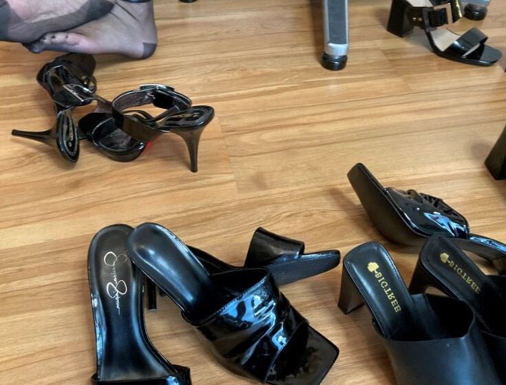 Black Mules, Nylon Feet and Leggings