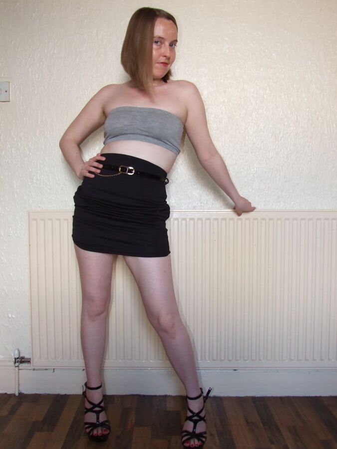 Long legs Pencil Skirt boob tube and heels