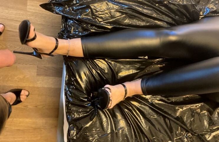 High Heel Sandals and shiny Leggings