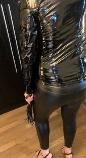 High Heel Sandals and shiny Leggings