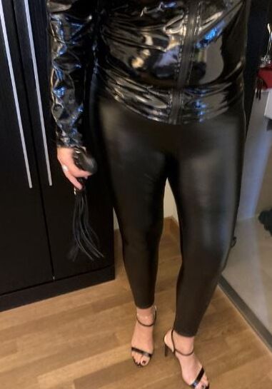 High Heel Sandals and shiny Leggings