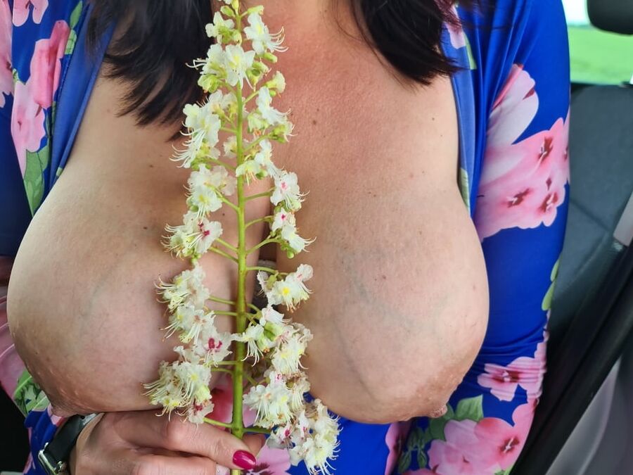Beatiful czech bbw milf with huge boobs summer play