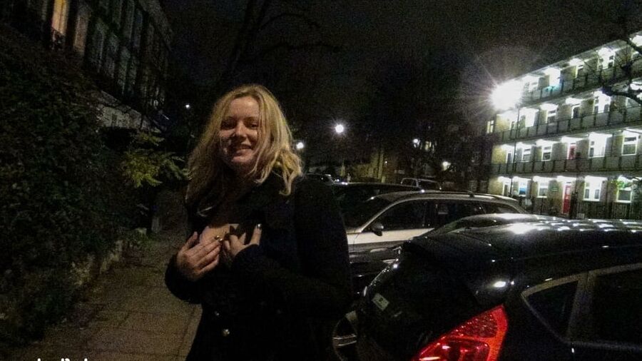 First time rubbing in public at UK-Flashers