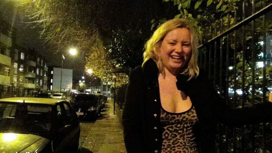 First time rubbing in public at UK-Flashers