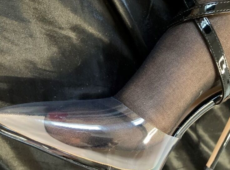 Sunday Morning new High Heels try on