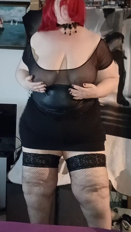 Karcelyne striptease and blow-job