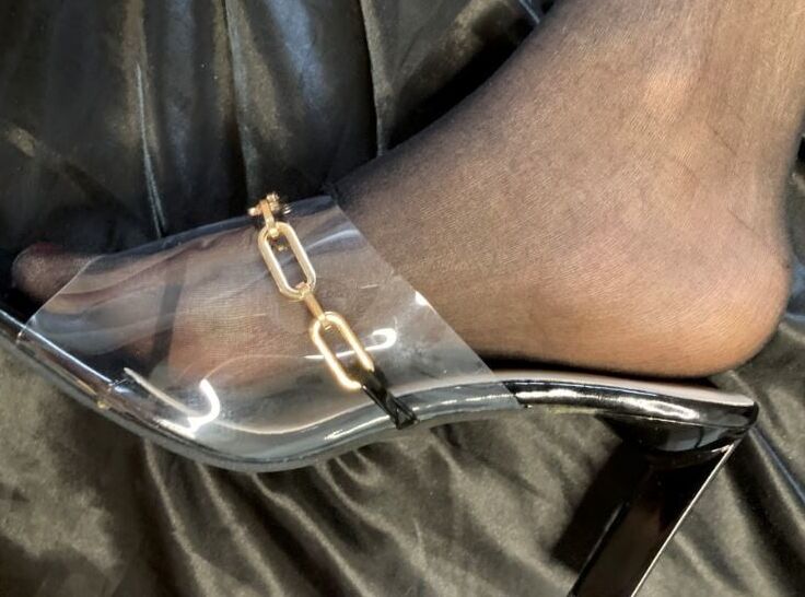 Sunday Morning new High Heels try on