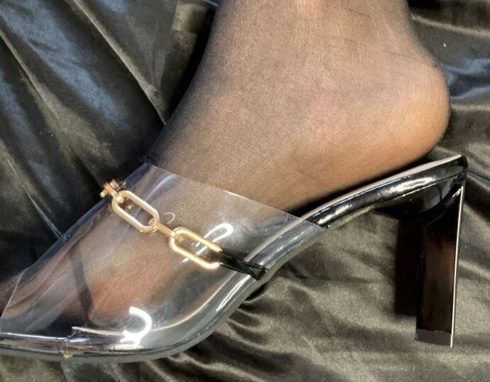 Sunday Morning new High Heels try on