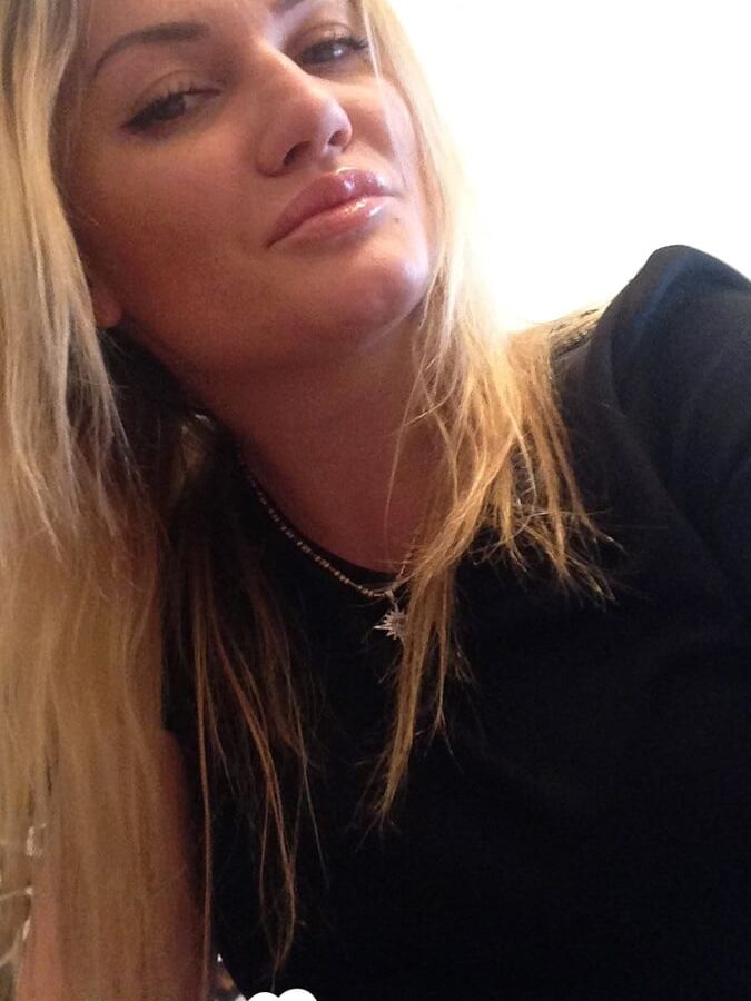 Croatian hottie showing all of her goods