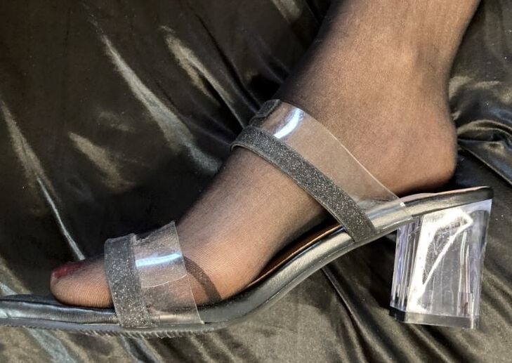 Sunday Morning new High Heels try on