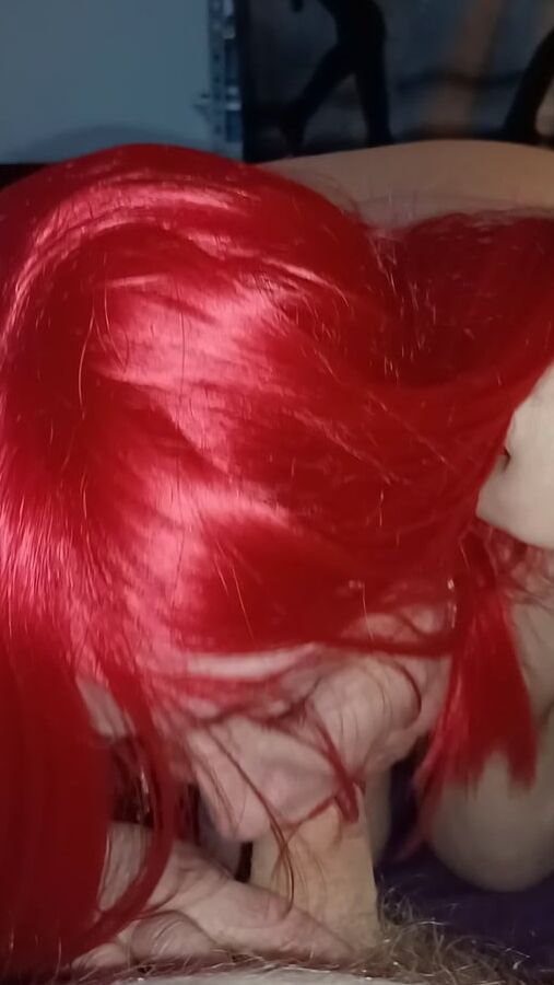 Karcelyne striptease and blow-job