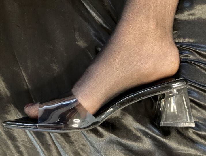 Sunday Morning new High Heels try on