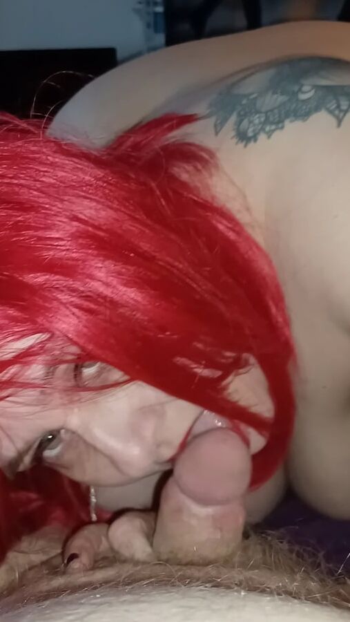 Karcelyne striptease and blow-job