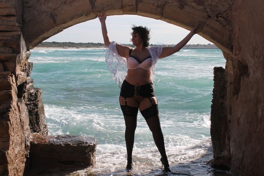 Wild coast with a wild german milf