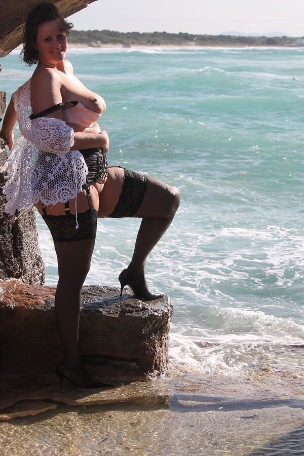 Wild coast with a wild german milf