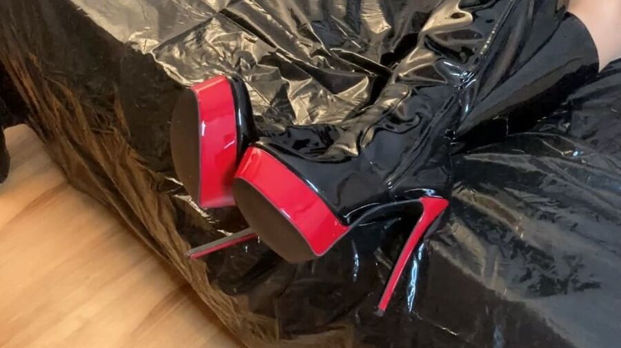 Cum on Black High Heel Patent Boots