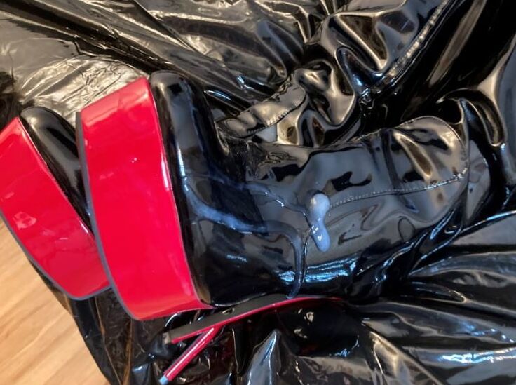 Cum on Black High Heel Patent Boots